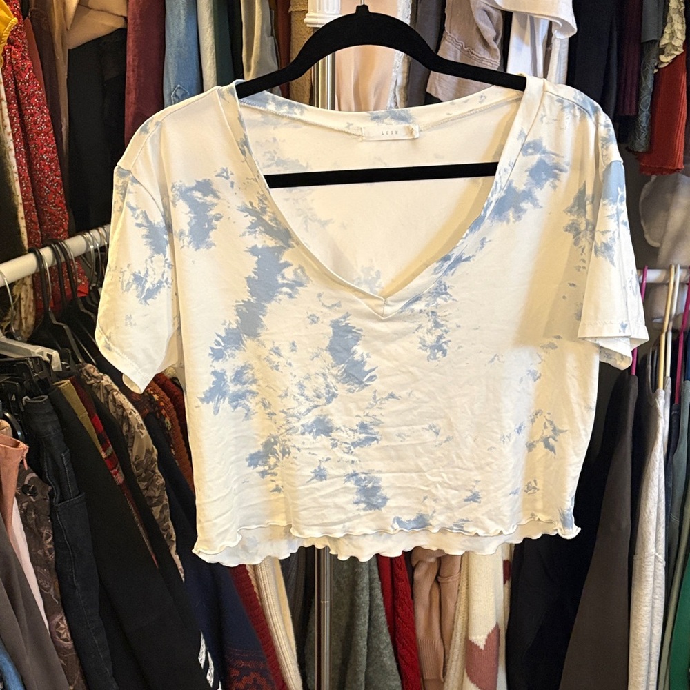 Light Blue Tie-Dye V-Neck Crop Top - Women
